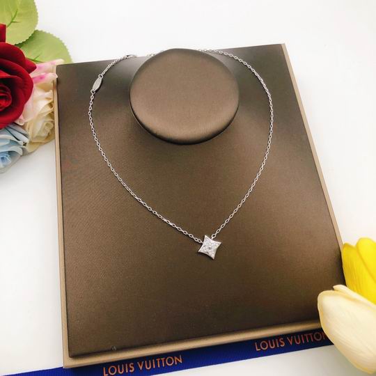 LV Necklace 11lyh599